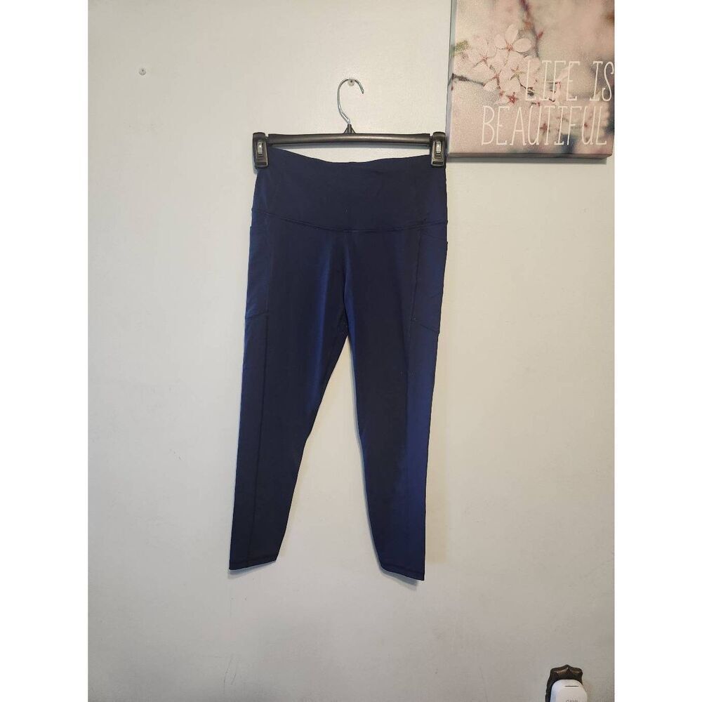 Victoria's Secret Sport size M Knockout Leggings Yoga Tight Pockets